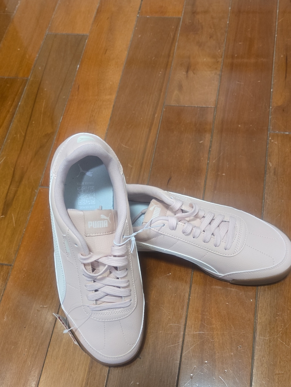 Puma Women’s Low-Top Sneakers in Blush Pink and White